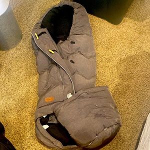 Voksi City Footmuff Down Filling